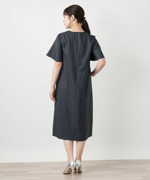Leilian / レリアン ドレス | レース刺繍Vネックサックワンピース【Leilian WHITE LABEL】 | 詳細3