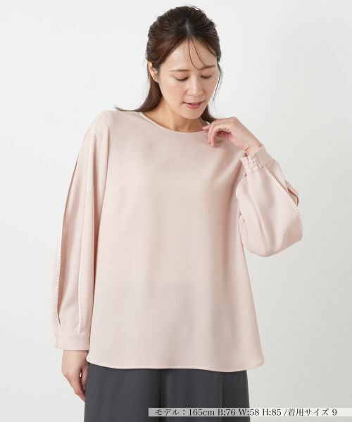 Leilian / レリアン シャツ・ブラウス | 刺繍ラインクルーネックブラウス【Leilian WHITE LABEL】（ベビーピンク）