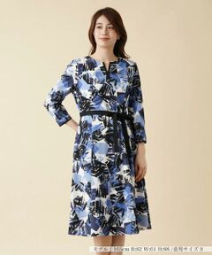 ＊＊Leilian__ / レリアン ミニ丈・ひざ丈ワンピース | 洗えるプリントキーネックワンピース