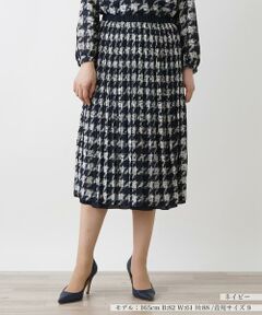 プリーツスカート