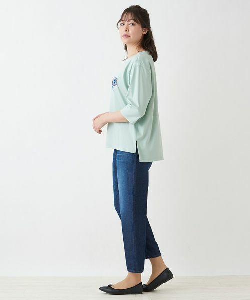 Leilian PLUS HOUSE / レリアンプラスハウス Tシャツ | 英字刺繍インナー【プラス企画】 | 詳細2