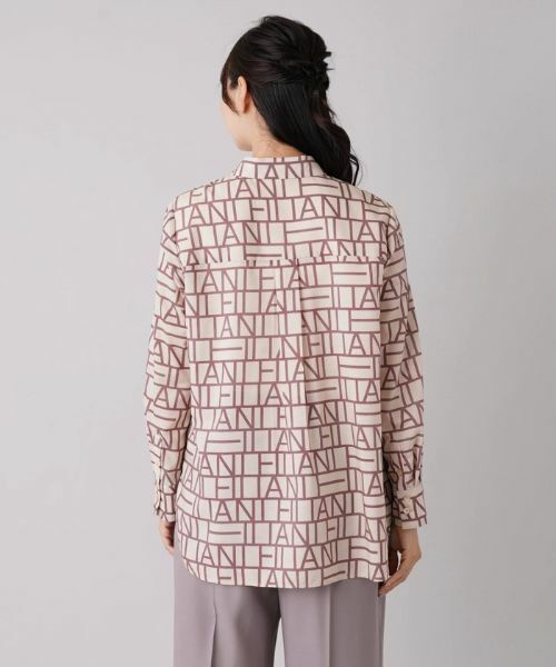 Leilian PLUS HOUSE / レリアンプラスハウス シャツ・ブラウス | 総柄ロゴプリントブラウス | 詳細6