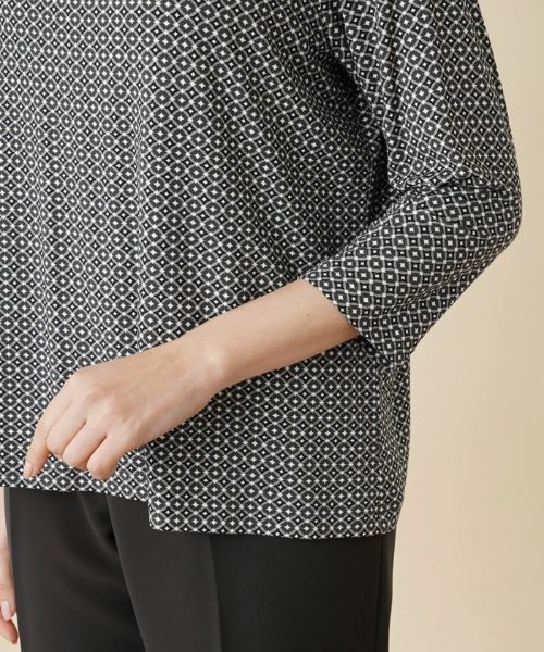 Leilian PLUS HOUSE / レリアンプラスハウス カットソー | 幾何学柄ギャザーブラウス【プラス企画】 | 詳細9