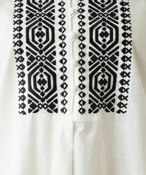 Leilian PLUS HOUSE / レリアンプラスハウス シャツ・ブラウス | 刺繍×レースボリュームスリーブブラウス | 詳細10