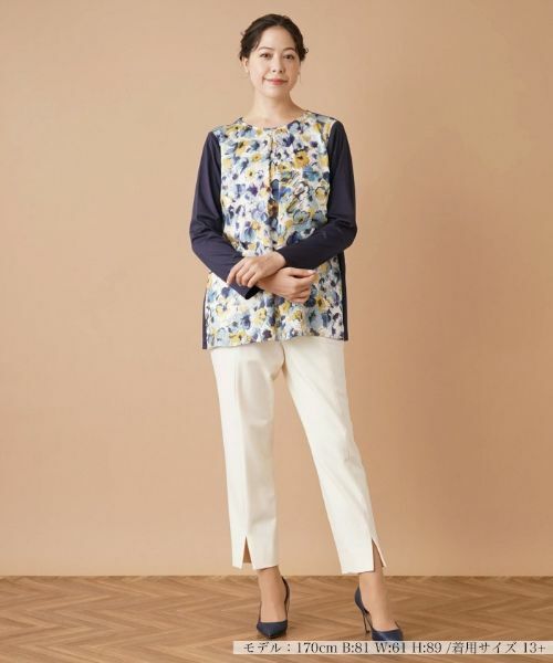 Leilian PLUS HOUSE / レリアンプラスハウス シャツ・ブラウス | 【店舗人気】フラワー柄切替タックブラウス【ERICA】【プラス企画】 | 詳細1