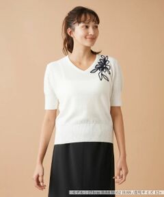 Leilian PLUS HOUSE / レリアンプラスハウス ニット・セーター | フラワー刺繍Vネックニット