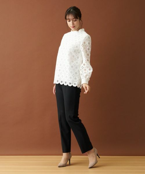 Leilian レリアン スターモチーフレース ブラウス 13+ ¥42,900 Leilian レリアン スターモチーフレース ブラウス 13+ ¥42,900