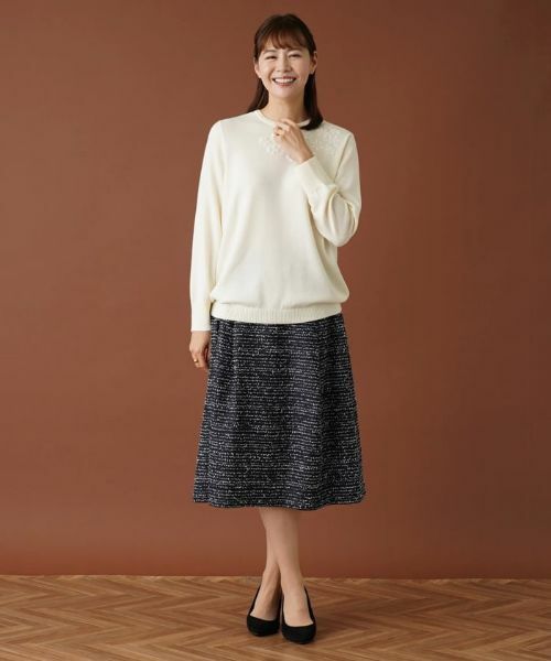 Leilian PLUS HOUSE / レリアンプラスハウス ニット・セーター | スパンコール刺繍クルーネックニット【プラス企画】 | 詳細1