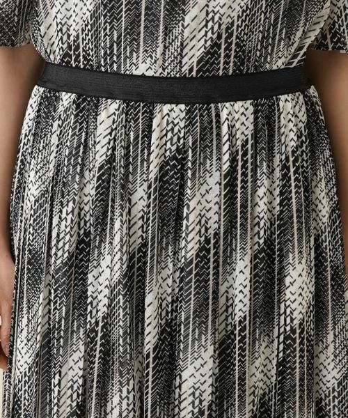 Leilian PLUS HOUSE / レリアンプラスハウス ロング・マキシ丈スカート | 洗えるモノトーンプリーツスカート【パワーネット】 | 詳細7