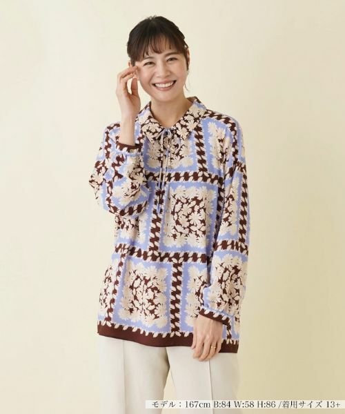 Leilian PLUS HOUSE/レリアンプラスハウス ハーフプラケットブラウス【ROCHAS Premiere】【ERICA】 ダークブラウン 13+ Leilian PLUS HOUSE/レリアンプラスハウス ハーフプラケットブラウス【ROCHAS Premiere】【ERICA】 ダークブラウン 13+
