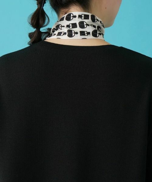 Leilian PLUS HOUSE / レリアンプラスハウス ニット・セーター | リボンタイ付きプリント切替えニット【ROCHAS Premiere】 | 詳細9