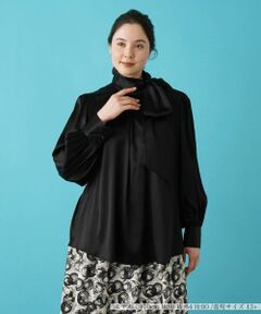 Leilian PLUS HOUSE / レリアンプラスハウス シャツ・ブラウス | スタンドカラーサテンブラウス【BOURGE】