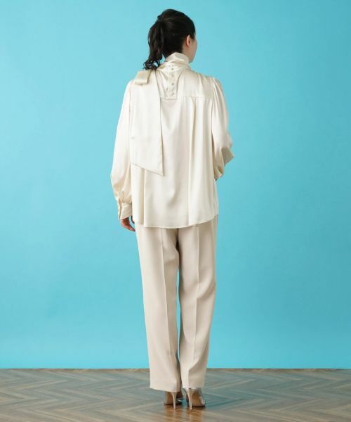 Leilian PLUS HOUSE / レリアンプラスハウス シャツ・ブラウス | スタンドカラーサテンブラウス【BOURGE】 | 詳細18