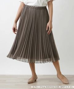 プリーツスカート