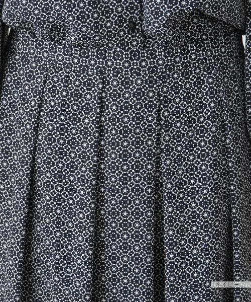 Leilian PLUS HOUSE / レリアンプラスハウス セットアップ | 幾何学柄ブラウススーツ | 詳細17