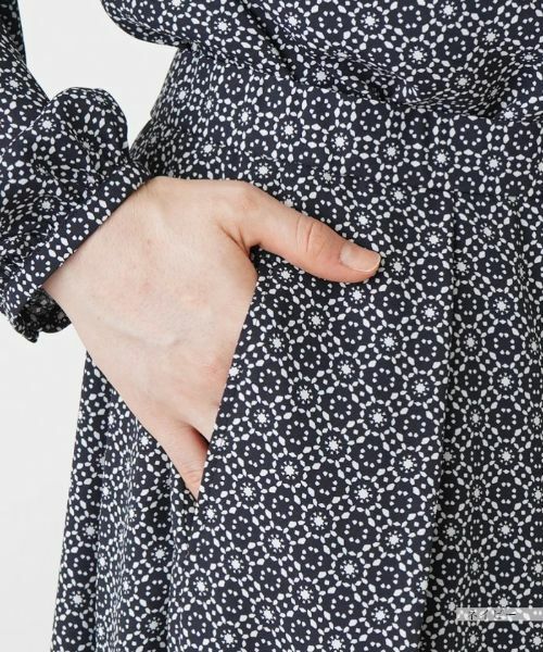 Leilian PLUS HOUSE / レリアンプラスハウス セットアップ | 幾何学柄ブラウススーツ | 詳細19