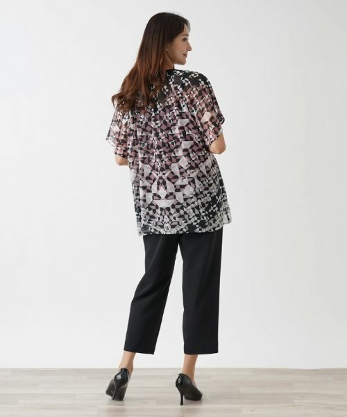 Leilian PLUS HOUSE / レリアンプラスハウス シャツ・ブラウス | ジオメトリック柄ブラウス【プラス企画】 | 詳細3