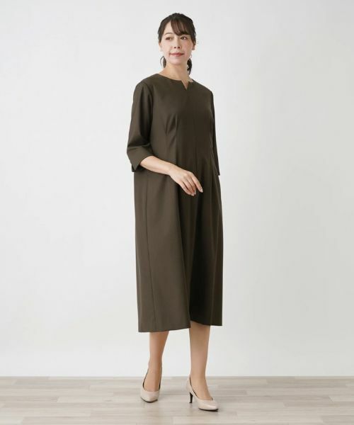 Leilian PLUS HOUSE / レリアンプラスハウス ドレス | キーネックワンピース | 詳細1