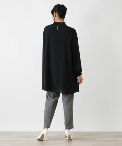 Leilian PLUS HOUSE / レリアンプラスハウス シャツ・ブラウス | チュニック丈フロントフリルブラウス【プラス企画】 | 詳細3