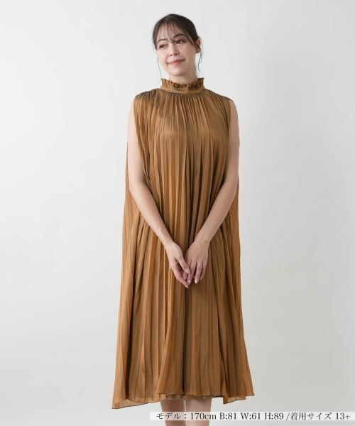 Leilian PLUS HOUSE/レリアンプラスハウス 【店舗人気】プリーツノースリーブワンピース【BOURGE】 モカ 13+ Leilian PLUS HOUSE/レリアンプラスハウス 【店舗人気】プリーツノースリーブワンピース【BOURGE】 モカ 13+