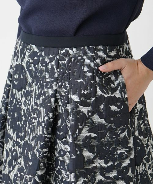 Leilian PLUS HOUSE / レリアンプラスハウス ミニ・ひざ丈スカート | 【店舗人気】膨れジャカードタックスカート | 詳細9