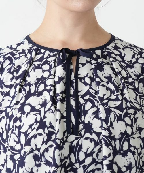 Leilian PLUS HOUSE / レリアンプラスハウス シャツ・ブラウス | 【店舗人気】フラワー柄リボンブラウス【Leilian WHITE LABEL】 | 詳細10