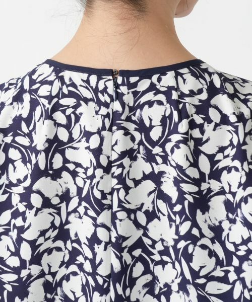 Leilian PLUS HOUSE / レリアンプラスハウス シャツ・ブラウス | 【店舗人気】フラワー柄リボンブラウス【Leilian WHITE LABEL】 | 詳細11