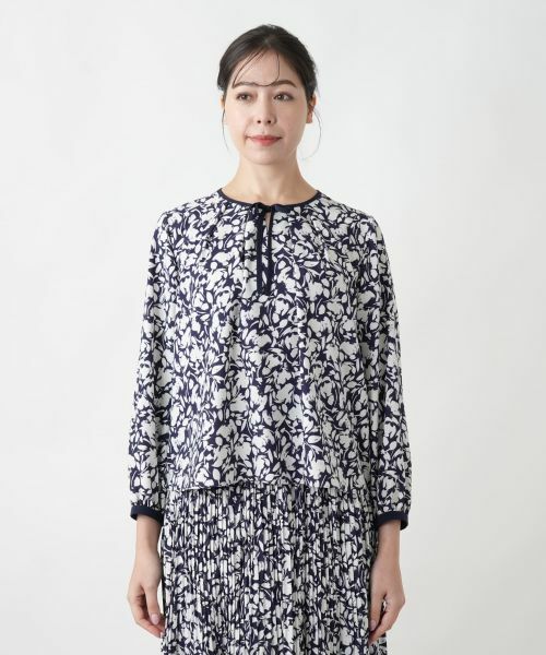 Leilian PLUS HOUSE / レリアンプラスハウス シャツ・ブラウス | 【店舗人気】フラワー柄リボンブラウス【Leilian WHITE LABEL】 | 詳細7