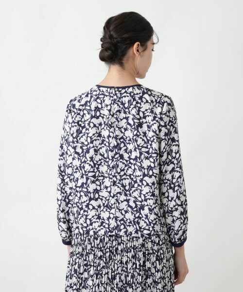 Leilian PLUS HOUSE / レリアンプラスハウス シャツ・ブラウス | 【店舗人気】フラワー柄リボンブラウス【Leilian WHITE LABEL】 | 詳細9