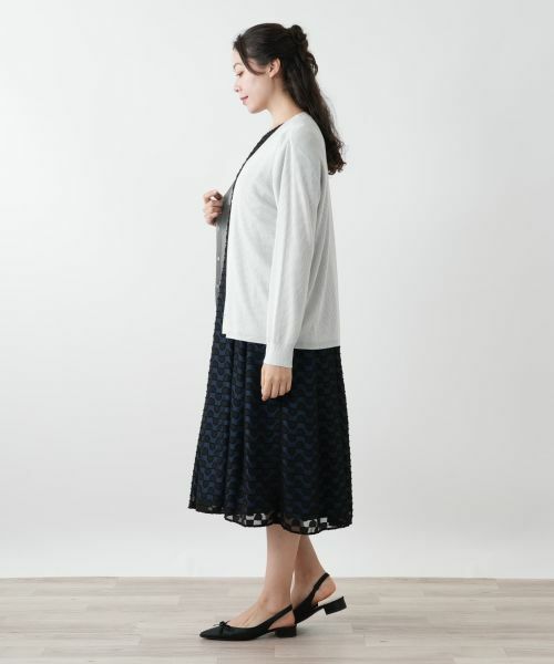 Leilian PLUS HOUSE / レリアンプラスハウス カーディガン・ボレロ | 【店舗人気】ラメVネックカーディガン | 詳細2