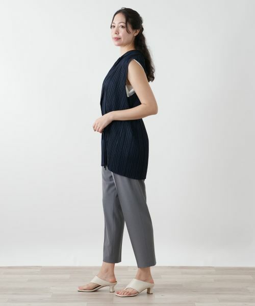 Leilian PLUS HOUSE / レリアンプラスハウス テーラードジャケット | 【店舗人気】プリーツロングベスト【Leilian WHITE LABEL】 | 詳細2