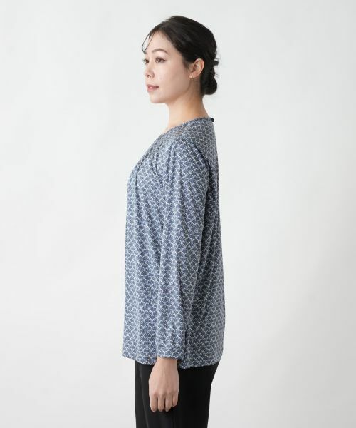 Leilian PLUS HOUSE / レリアンプラスハウス カットソー | 【店舗人気】プリントクルーネックカットソー【ROCHAS Premiere】 | 詳細8