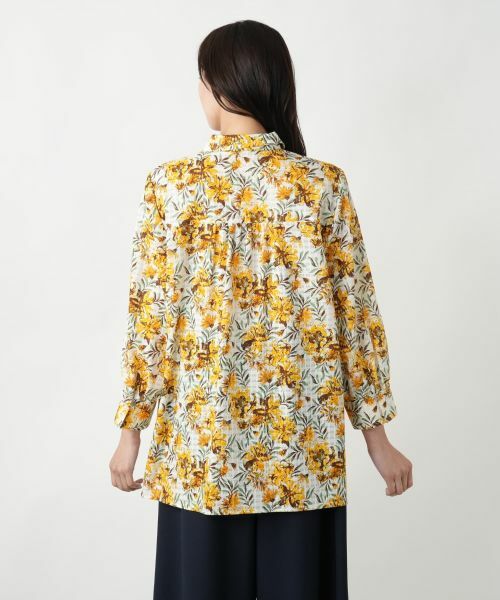 Leilian PLUS HOUSE / レリアンプラスハウス 【店舗人気】ボタニカル柄ブラウス【Leilian WHITE LABEL】 店舗人気】ボタニカル柄ブラウス | Leilian plus house (Women
