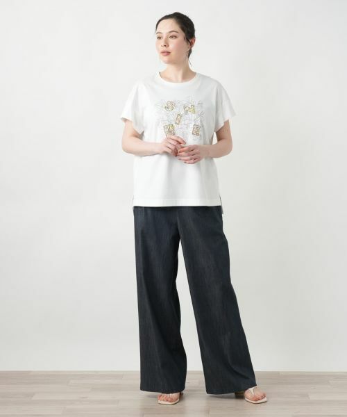 Leilian PLUS HOUSE / レリアンプラスハウス Tシャツ | 【店舗人気】フラワー刺繍Tシャツ【Leilian WHITE LABEL】 | 詳細1