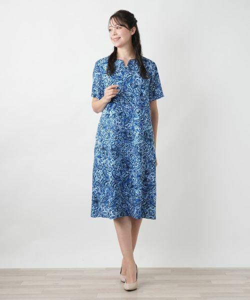 Leilian PLUS HOUSE / レリアンプラスハウス ドレス | ペイズリーキーネックワンピース | 詳細1