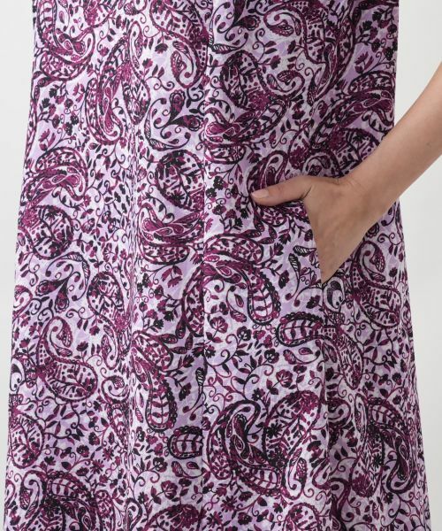 Leilian PLUS HOUSE / レリアンプラスハウス ドレス | ペイズリーキーネックワンピース | 詳細14
