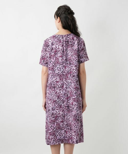 Leilian PLUS HOUSE / レリアンプラスハウス ドレス | ペイズリーキーネックワンピース | 詳細9