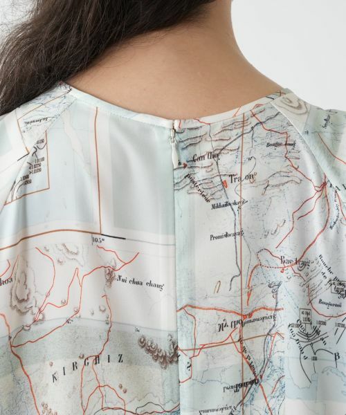 Leilian PLUS HOUSE / レリアンプラスハウス シャツ・ブラウス | マップ柄ブラウス | 詳細8