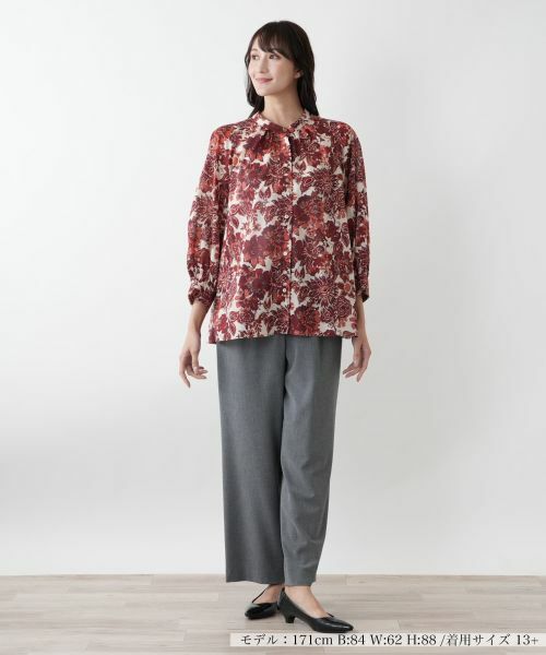 Leilian PLUS HOUSE / レリアンプラスハウス シャツ・ブラウス | フラワー柄バンドカラーブラウス | 詳細1