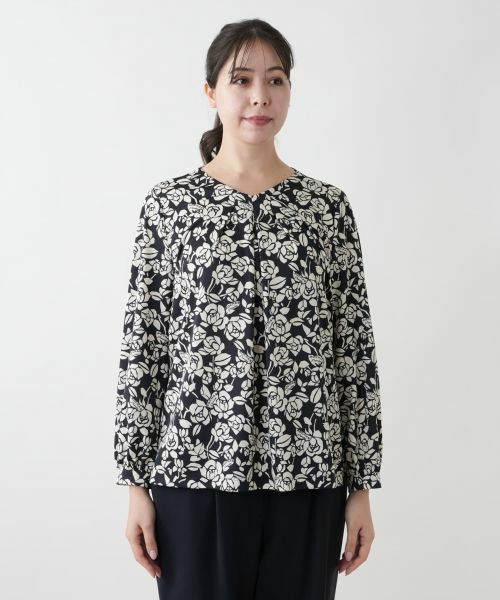 Leilian PLUS HOUSE / レリアンプラスハウス シャツ・ブラウス | 【店舗人気】プリントタックブラウス【ROCHAS Premiere】 | 詳細4