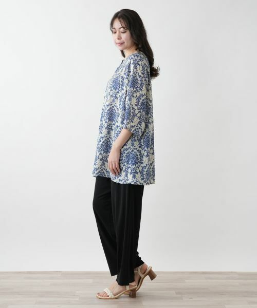 Leilian PLUS HOUSE / レリアンプラスハウス シャツ・ブラウス | プリントキーネックブラウス【プラス企画】 | 詳細2