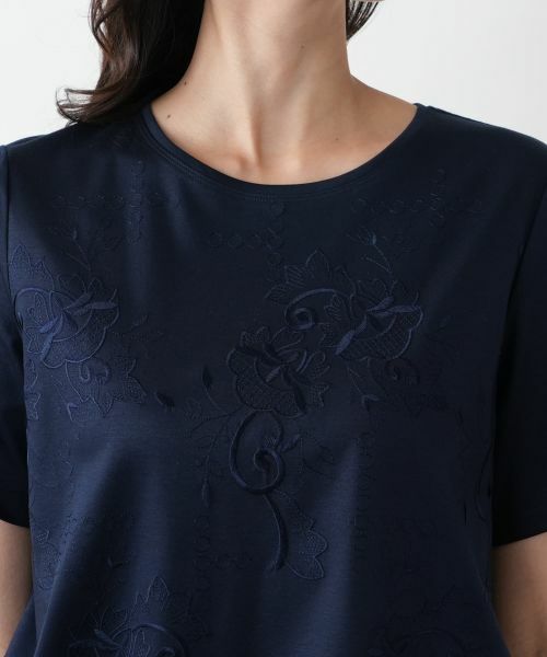 Leilian PLUS HOUSE / レリアンプラスハウス Tシャツ | 【店舗人気】刺繍Tシャツ【ROCHAS Premiere】 | 詳細10