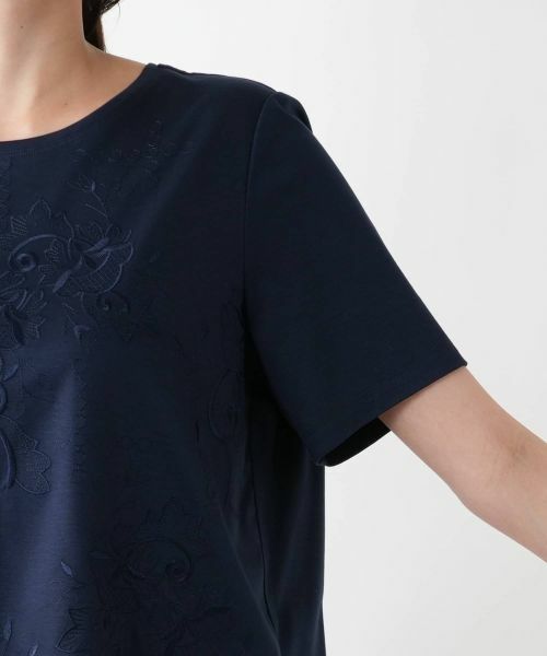 Leilian PLUS HOUSE / レリアンプラスハウス Tシャツ | 【店舗人気】刺繍Tシャツ【ROCHAS Premiere】 | 詳細12