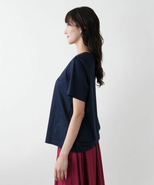 Leilian PLUS HOUSE / レリアンプラスハウス Tシャツ | 【店舗人気】刺繍Tシャツ【ROCHAS Premiere】 | 詳細8