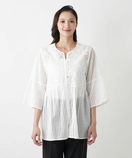 Leilian PLUS HOUSE / レリアンプラスハウス シャツ・ブラウス | 透かしレースキーネックブラウス | 詳細4