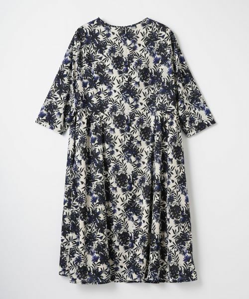 Leilian PLUS HOUSE / レリアンプラスハウス ドレス | ボタニカル柄フレアワンピース【19プラス企画】 | 詳細1