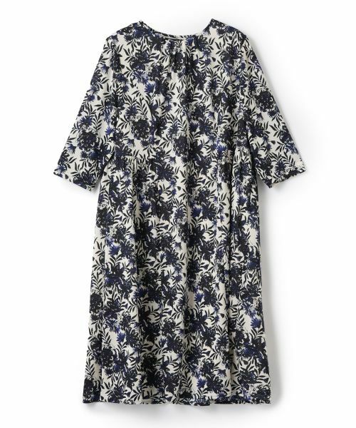Leilian PLUS HOUSE/レリアンプラスハウス ボタニカル柄フレアワンピース【19プラス企画】 ネイビー系 19+ Leilian PLUS HOUSE/レリアンプラスハウス ボタニカル柄フレアワンピース【19プラス企画】 ネイビー系 19+