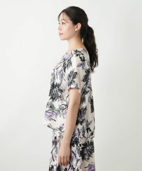 Leilian PLUS HOUSE / レリアンプラスハウス シャツ・ブラウス | 花柄クルーネックブラウス | 詳細5