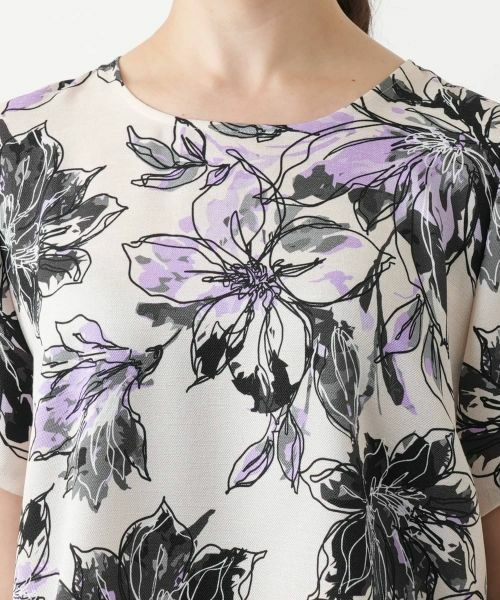 Leilian PLUS HOUSE / レリアンプラスハウス シャツ・ブラウス | 花柄クルーネックブラウス | 詳細7