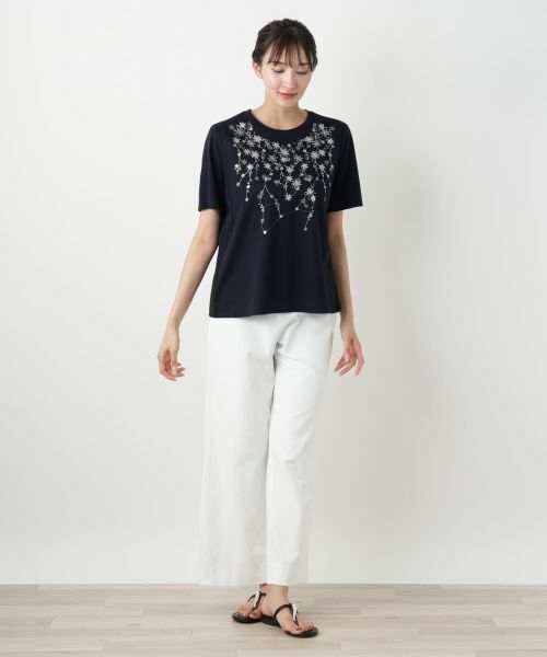 Leilian PLUS HOUSE / レリアンプラスハウス Tシャツ | 【店舗人気】スパンコール刺繍Tシャツ【Leilian WHITE LABEL】 | 詳細1